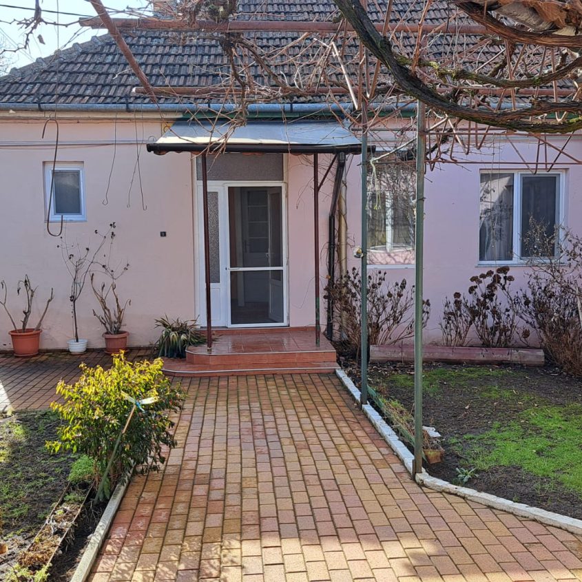 🏡 Casă de vânzare în Salonta – Zona Moara