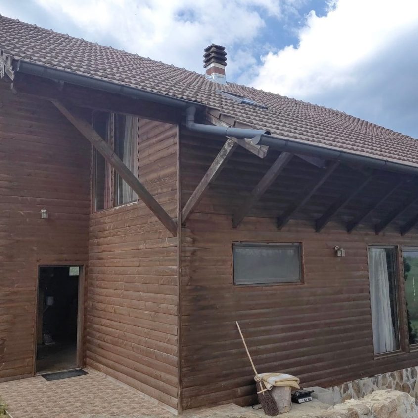 🏡 Casă de vacanță de vânzare în Bălnaca – 170 mp utili • 3000 mp teren