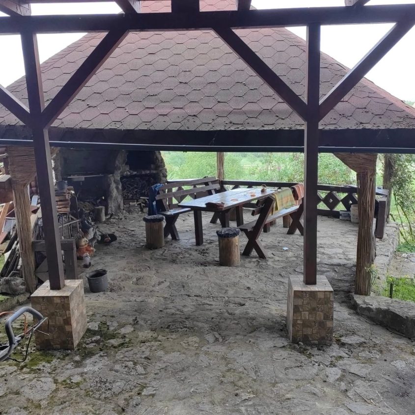 🏡 Casă de vacanță de vânzare în Bălnaca – 170 mp utili • 3000 mp teren