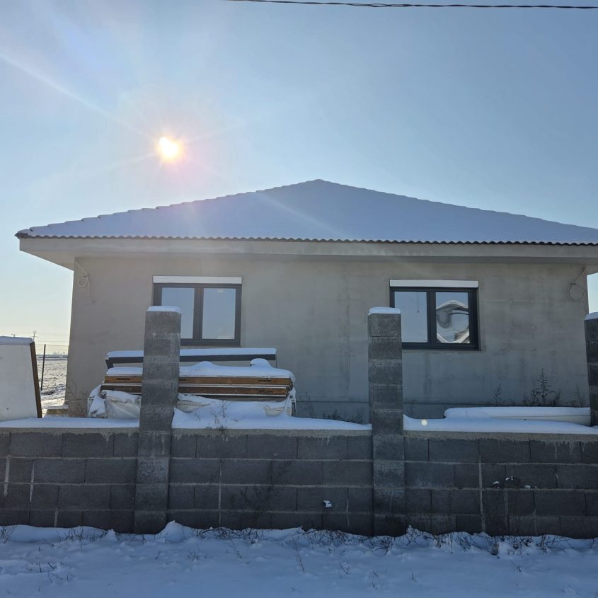 🏡 Casă de vânzare în cartierul nou din Madaras 170mp