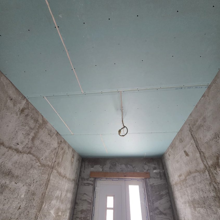 🏡 Casă de vânzare în cartierul nou din Madaras 170mp