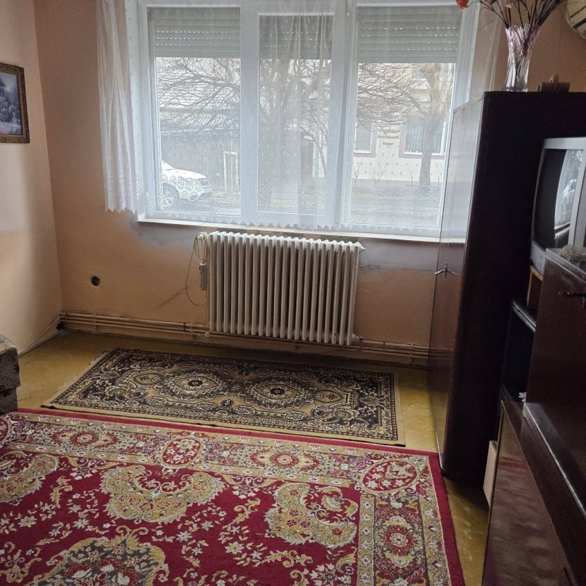 🏡Apartament cu 3 camere de vânzare in Salonta