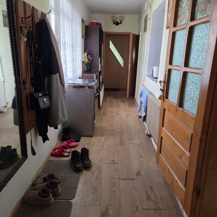 🏡 Casă de vânzare în Oradea – Dealul Viilor/Oncea – Teren generos, oportunitate dezvoltare