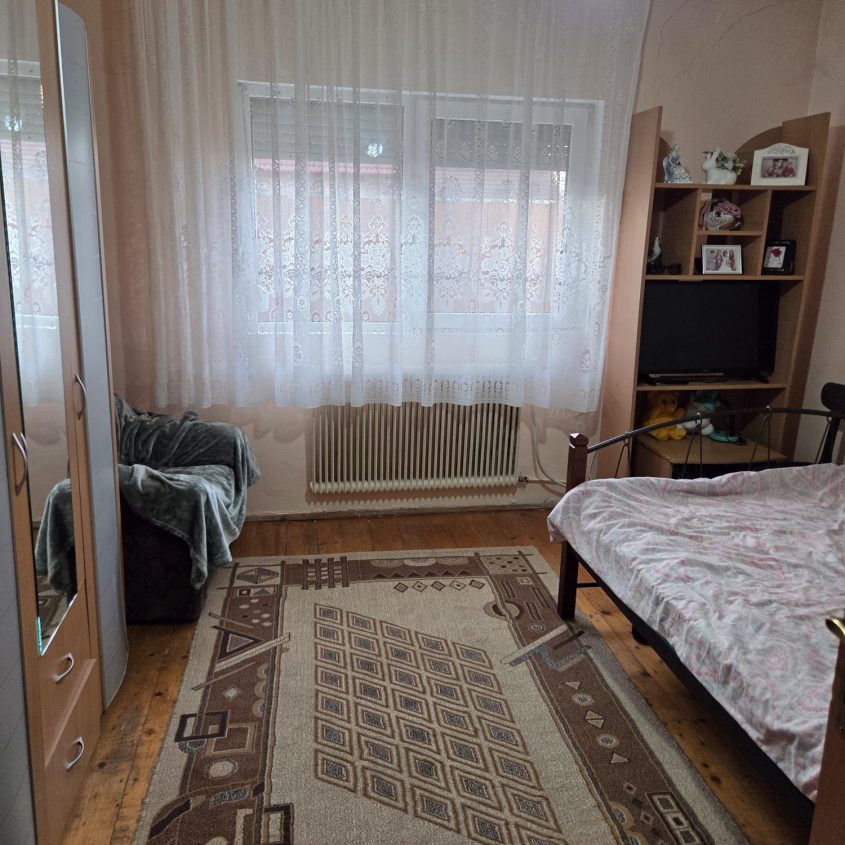 🏡 Casă de vânzare în Oradea – Dealul Viilor/Oncea – Teren generos, oportunitate dezvoltare