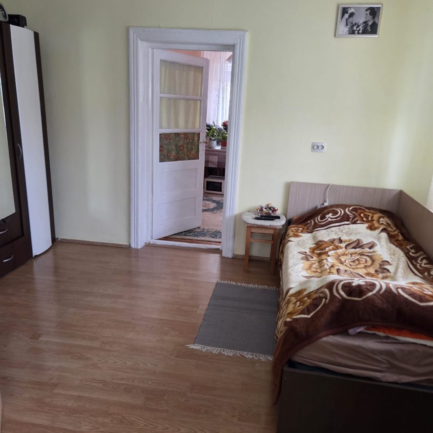 🏡 Casă de vânzare în Oradea – Dealul Viilor/Oncea – Teren generos, oportunitate dezvoltare