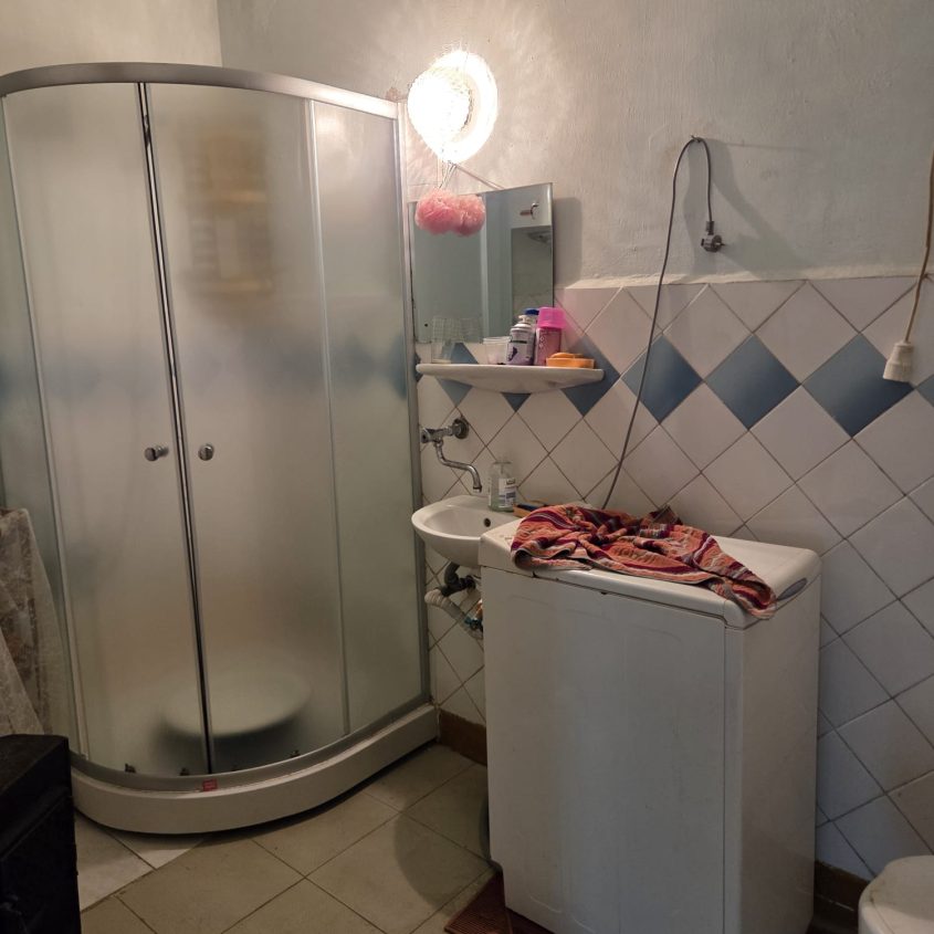 🏡 Casă cu 3 camere de vânzare în Salonta