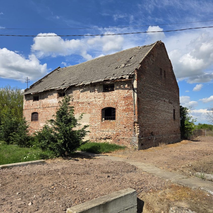 🏡De vânzare proprietate cu potențial investițional – Fosta moară din Ciumeghiu