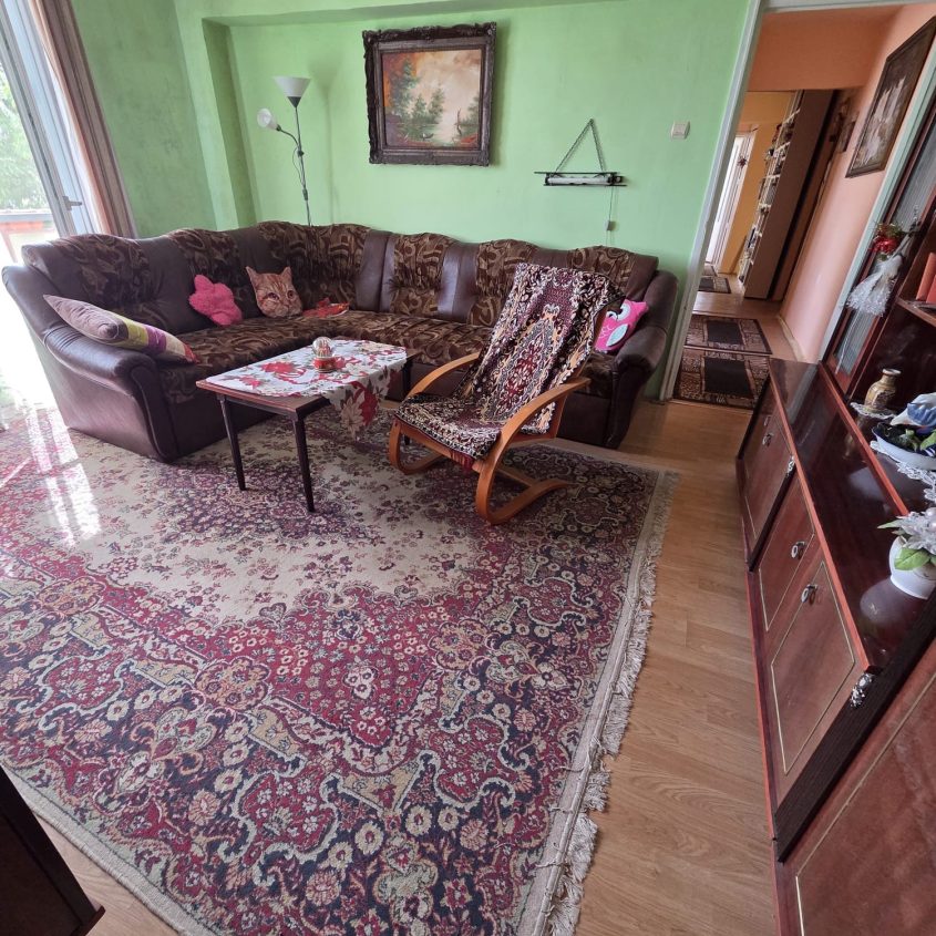 🏡 Apartament 4 camere în Salonta – Str. Republicii